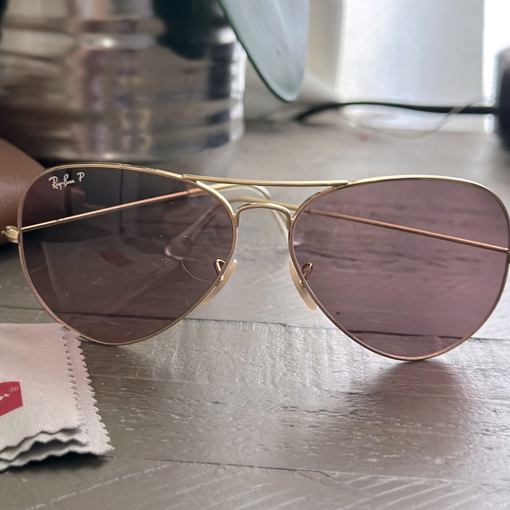 Women’s polarized ray-bans